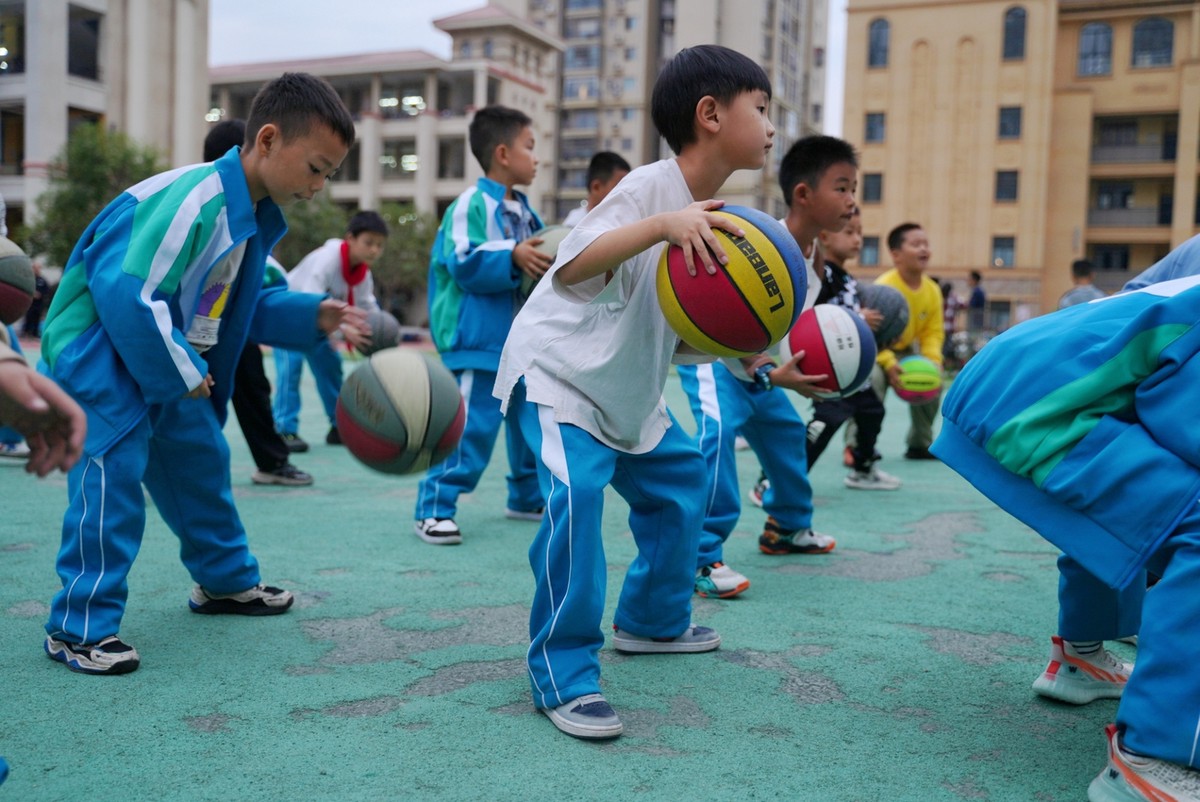 篮球小学生基本功训练教学反思怎么写_1